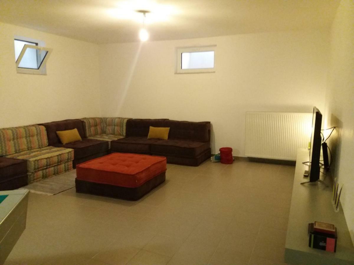 Villa Serenis Porovitsa Zewnętrze zdjęcie